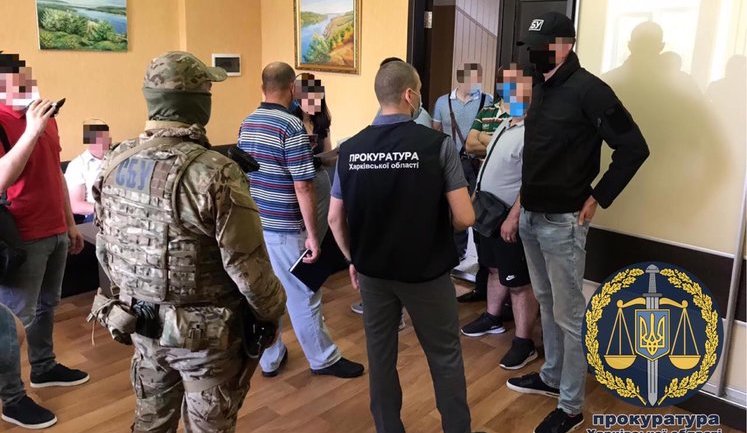 Розтрата державного майна: на заводі "Електроважмаш" проводяться обшуки, керівництву повідомлено про підозру, - Фільчаков. ФОТОрепортаж