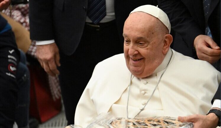 Папа Римський закликав українську молодь "пробачати своїм ворогам"