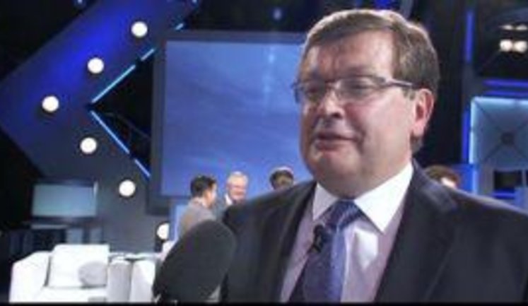 Грищенко рассказал как овладел дипломатическим языком: Но с женой о внуках мы говорим без формул. ВИДЕО.