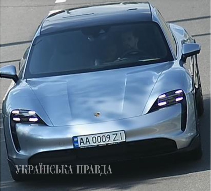 Tymoshenko drives Porsche for $100,000 and rents 1,200 sq m estate from developer Nikonov at three times the lower price, - media 11