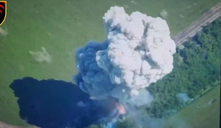 Fighters of 55th SAB destroyed enemy self-propelled guns and KaMAZ with ammunition. VIDEO