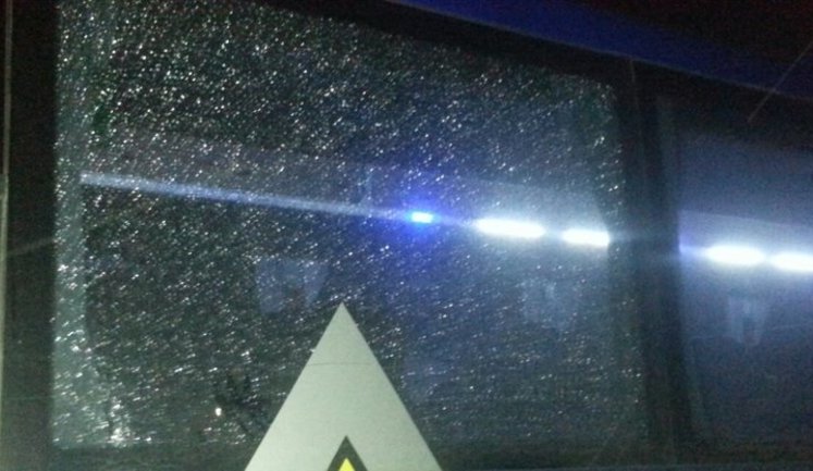 Автобус с пассажирами обстреляли из пневматики в Чернигове, фирма говорит, что это третье нападение за 2 месяца. ФОТО