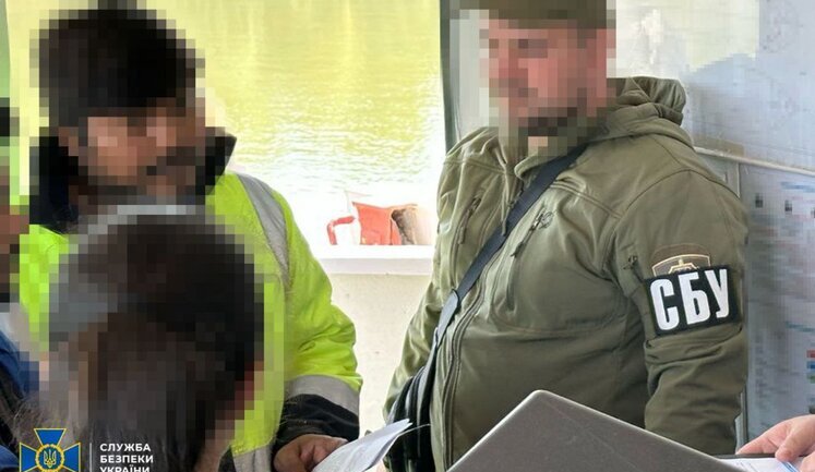 Арештовано судно "тіньового флоту" РФ, що вивезло 5 тис. тонн вкраденого зерна з окупованого Криму, - СБУ. ФОТОрепортаж