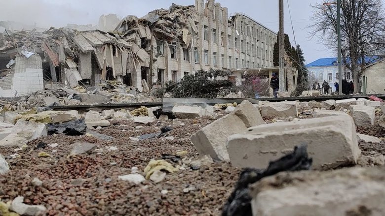 Христина Подиряко: Коли сім’я переходила дорогу, заїхав танк. Чоловіка, в якого поцілив снаряд, розірвало, а жінка з дитиною згоріли заживо 04