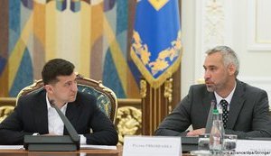 Ликвидация военной прокуратуры, переаттестация прокуроров и увольнение каждого третьего, - Зеленский о реформе прокуратуры