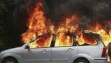 Ночью в Киеве опять сгорел припаркованный автомобиль