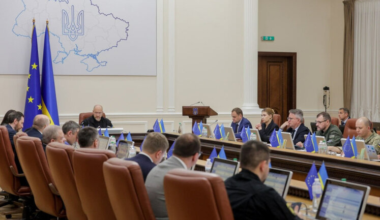 Кабмин утвердил бюджетную декларацию на три года: документ предусматривает два сценария развития войны