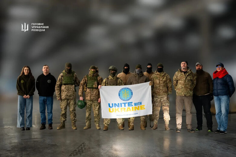 Світовий Конґрес Українців передав ГУР дрони та медичне обладнання