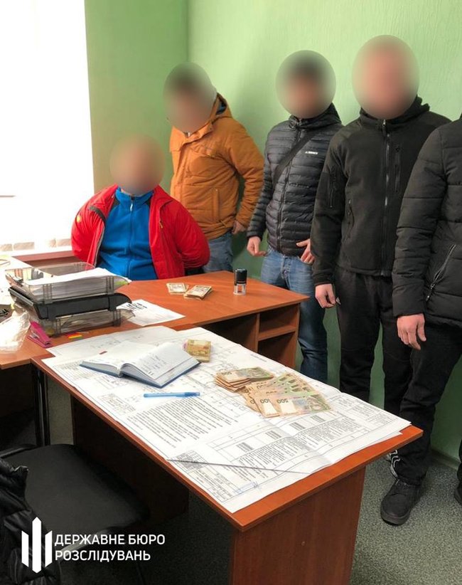 Чиновник ГСЧС в Запорожской области попался на взятке 280 тыс. грн, - ГБР 01 Чиновник ГСЧС в Запорожской области попался на взятке 280 тыс. грн, - ГБР 01