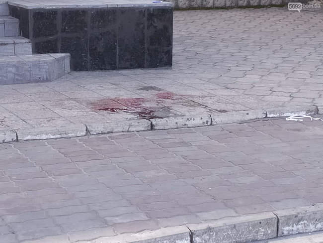 В центре Каменского подстрелили местного активиста Найду 06