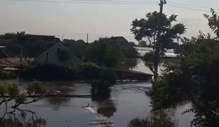 Oleshky in Kherson region was almost completely flooded due to explosion of Kakhovka HPP. VIDEO