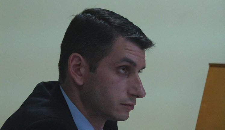 Court puts former Interior Ministry official Seredynskyi, charged with coordinating Berkut activities during Maidan events, under night home arrest. PHOTOS+VIDEO