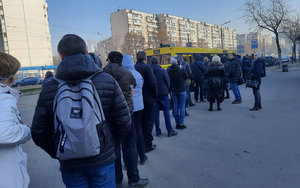Kyiv suffers from traffic jams as underground remains closed. PHOTOS