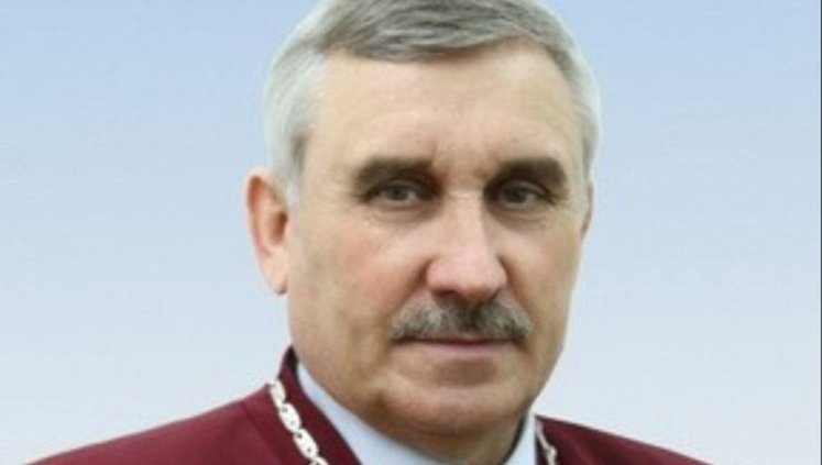 Суддя Сас оприлюднив проєкт рішення КС щодо землі. У Держгеокадастрі припускають: готується ґрунт для торгів за Суд. ДОКУМЕНТ