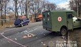 ДТП із військовою швидкою допомогою в Харкові: постраждали 4 особи, в тому числі дитина. ФОТОрепортаж