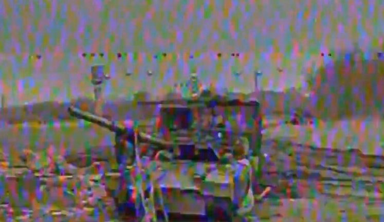 Дві РСЗВ БМ-21 "Град", два танки та дві БМП знищили оператори дронів із підрозділу "Bombus Group". ВIДЕО