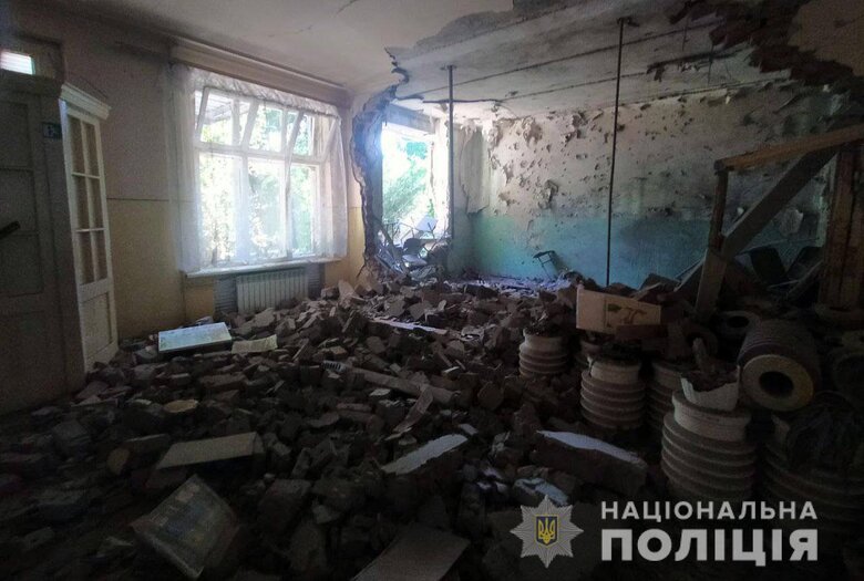 For day Russians destroyed in Donetsk region more than 40 houses, school, and kindergarten, - National police 06