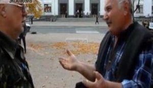 "Избили, забрали 62 тысячи, женское пальто, тельняшку и бутылку водки", - боевики ЛНР ограбили фермера, который им помогал. ВИДЕО