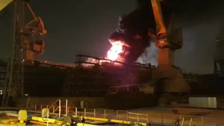 На верфі у Санкт-Петербурзі горить недобудований корвет ВМС РФ 03