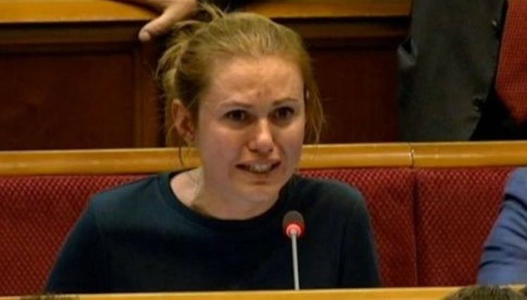 "Договоренности не выполнены. Успокойтесь, Вам еще рожать", - нардеп от "СН" Скороход расплакалась во время обсуждения закона о ГТС. ВИДЕО