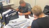 Нараховувала бойові виплати бухгалтерам, які не воювали на передовій