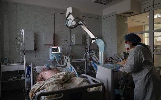 За сутки в Украине зафиксированы 38 257 новых случаев заболевания коронавирусом. 240 человек умерли, 17 063 - выздоровели, - Минздрав