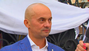 "Заявляю про вихід з фракції БПП як ублюдочної, тупої структури. До побачення, пані та панове", - Чепинога
