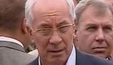 Азарова могут уволить за незнание украинского - луганчанин подал на него в суд