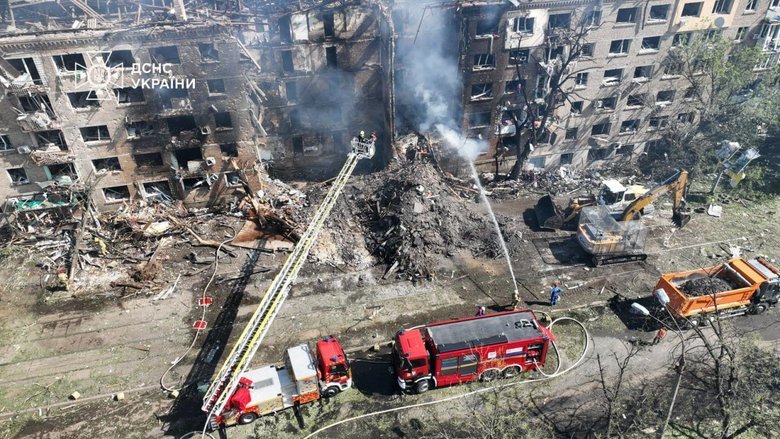 У Києві травають пошуково-рятувальні операції