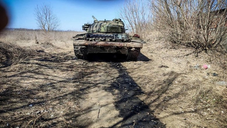 Так будет с каждой жестянкой, которая пересечет нашу границу, - ССО показали уничтоженную российскую бронетехнику 03