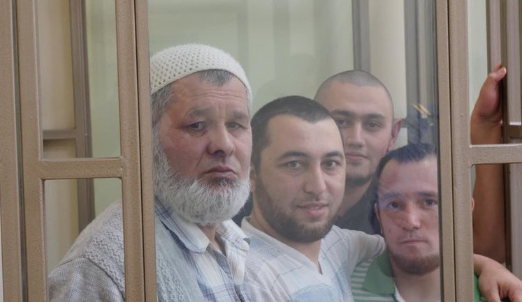 Понад пів сотні арештованих кримських татар вивезли з території окупованого півострова, - адвокат Курбедінов