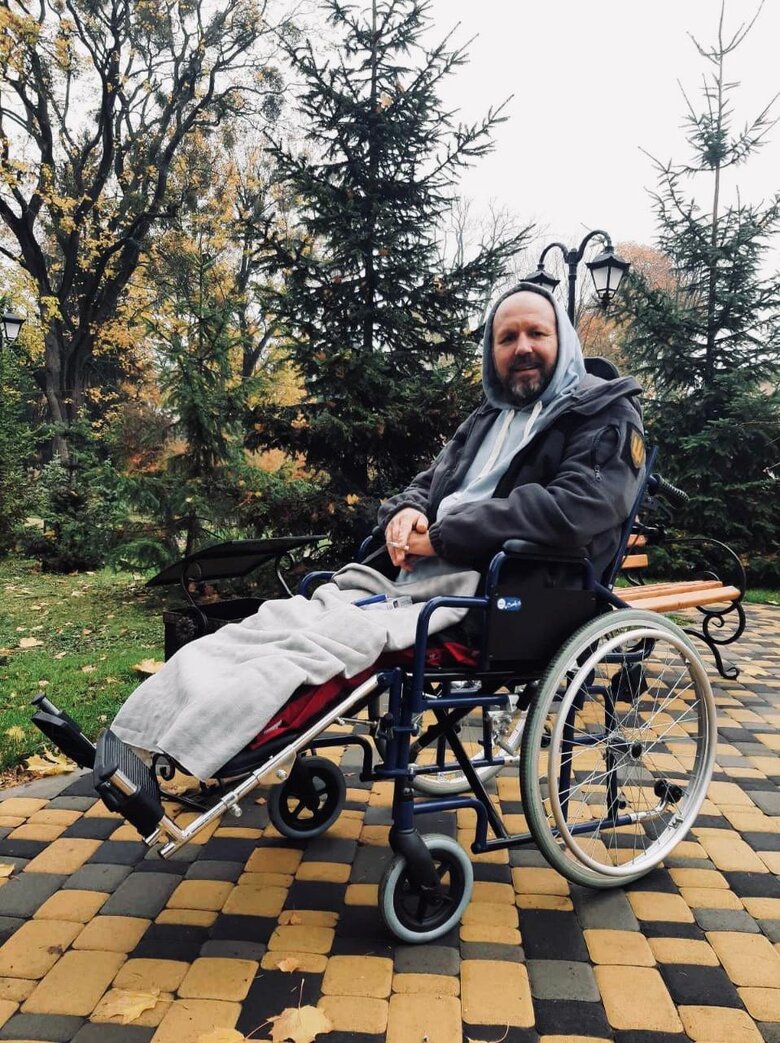 Вадим Бурей: Як тільки поставлять мені протези, зразу знайду свій батальйон. Негоже батькові сидіти дома, коли син воює 06 Вадим Бурей: Як тільки поставлять мені протези, зразу знайду свій батальйон. Негоже батькові сидіти дома, коли син воює 06