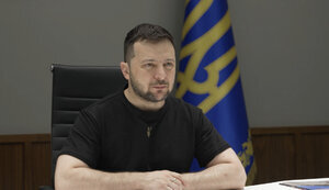 "Велика Росія" краде вцілілі тролейбуси в Маріуполі, - Зеленський