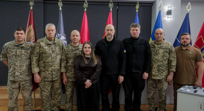 Шмыгаль провел первое совещание в Минобороны