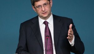 Порошенко призвал Раду вернуть возврат НДС при экспорте рапса и подсолнечника, – АП