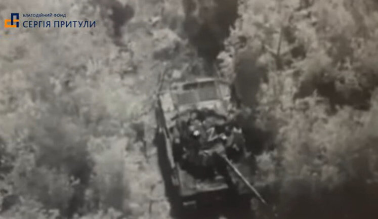 "National Bayraktars" destroy Russian armored vehicles on frontline. VIDEO