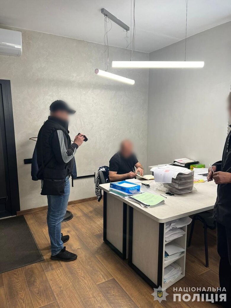 Посадовця комунального підприємства Дніпра підозрюють у розтраті понад 9 млн грн на закупівлі обладнання.