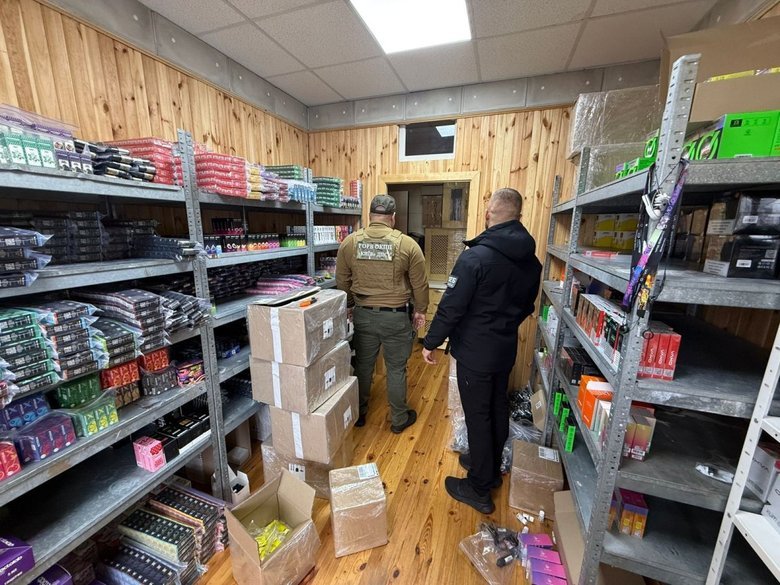 Раскрыт мощный канал контрафакта на 10 млн грн