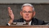 США можуть запровадити санкції "за дії, які Росія вже вчинила", - сенатор Менендес