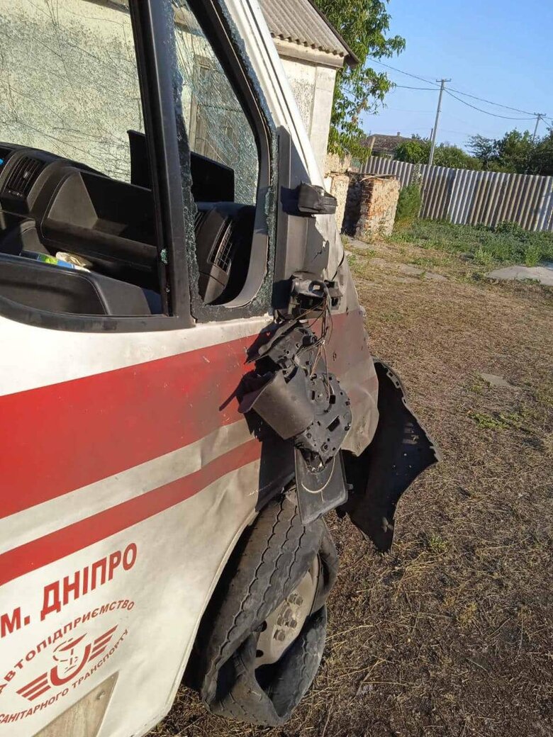 російський дрон атакував бригаду швидкої на Херсонщині