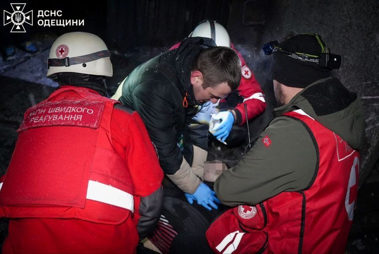 Удар БпЛА по Одесі: жертва, пожежа та пошкоджена 24-поверхівка