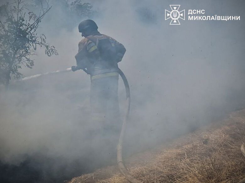 Fire caused by shelling of Ochakiv