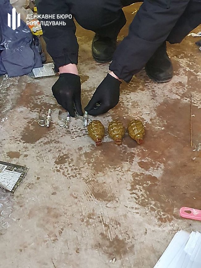 Правоохоронці в Миколаєві викрили наркоугруповання, яке кришував патрульний 05