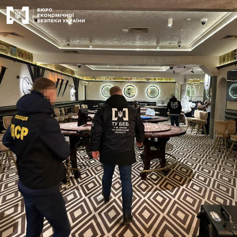 БЕБ знайшло нелегальне казино у центрі Києва 01