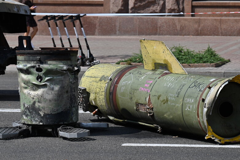 Выставка уничтоженной военной техники РФ на столичном Крещатике 31