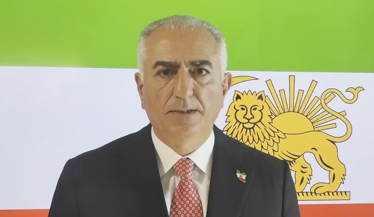 Кронпринц Ирана призвал протестующих захватывать госучреждения: Свобода близко