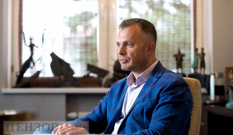 Бізнесмен Ігор Тинний: "Я не розумію Баканова. Ти знаєш, що в тебе є "скелет у шафі" стосовно оборудок в минулому. Навіщо ти його сам витягуєш на світло?"