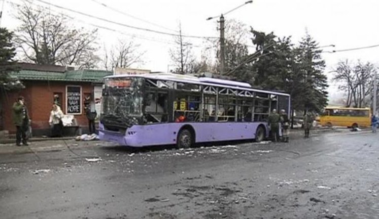 В Донецке террористы поймали "группу, обстреливающую город из миномета": все задержанные - граждане России