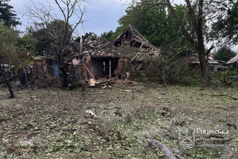 Over 30 houses have been damaged in Izyum as a result of the attacks