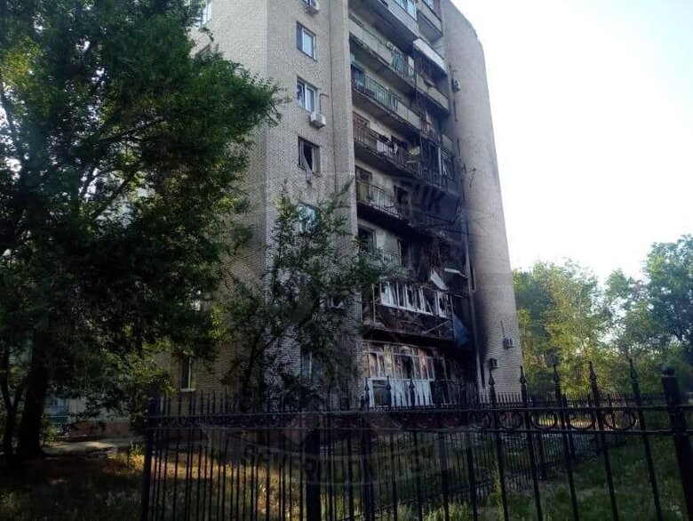 Лисичанск страдает от авиаударов, войска РФ закрепились в Северодонецке, Сиротине, Воронове и Боровском, - Гайдай 03